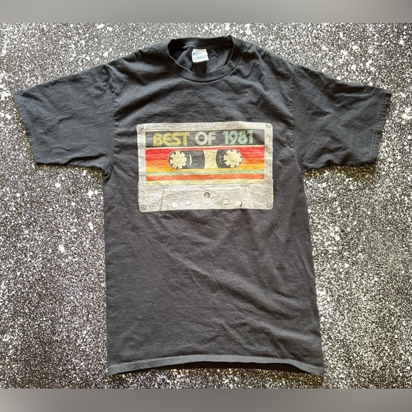 Retro 80s Mixtape Graphic T-Shirt Size Small - Picture 1 of 2